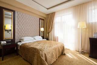 Гостиница Fidan Spa Hotel Sochi Сочи Двухместный номер Делюкс с 1 кроватью и балконом-8